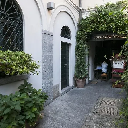 Semesterbostad La Casa Nella Corte *